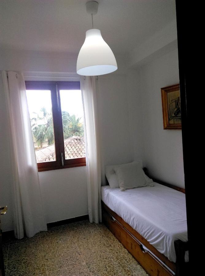 Vakantiehuis House With 3 Bedrooms In Cala Millor With Enclosed Garden And Wifi 100 M From The Beach *
