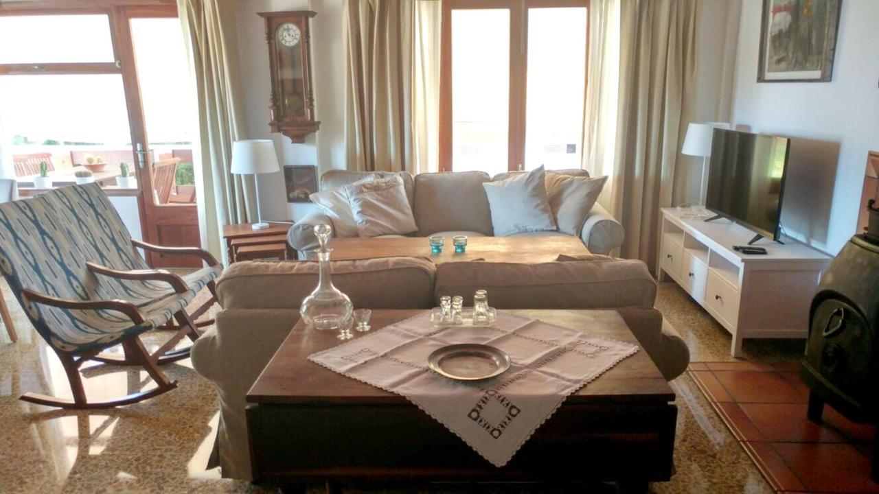 House With 3 Bedrooms In Cala Millor With Enclosed Garden And Wifi 100 M From The Beach Hébergement de vacances Cala Millor (Mallorca)